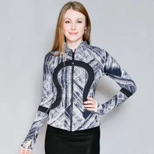 Lululemon Find Your Bliss reversible jacket in Heat Wave, Size 8